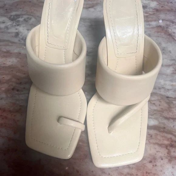 Zara Women Leather High Heel Sandals With Padded Straps Vanilla Yellow - Picture 2 of 8